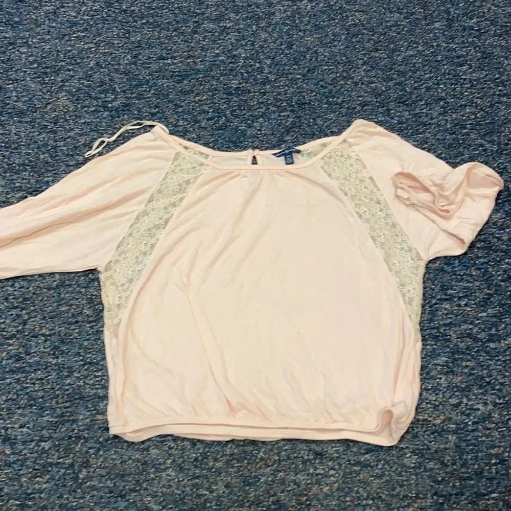 American Eagle Outfitters Lace top sz. M